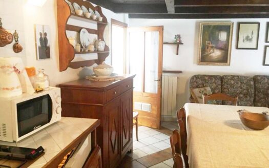Trilocale ristrutturato via Maisetti , Mezzoldo