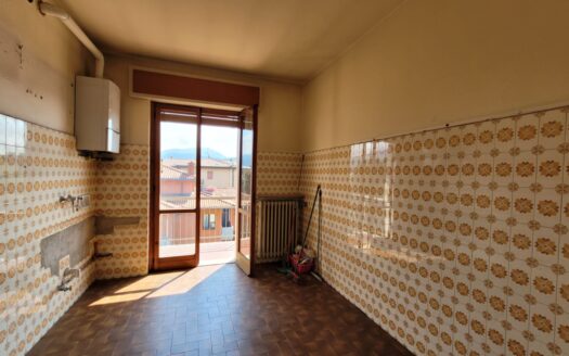 QUADRILOCALE CON BELLA TERRAZZA DI 25MQ E GIARDINO 40MQ