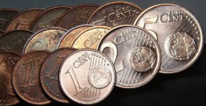 Moneta da 1 centesimo con errore di conio, preziosa e valutata 2.500 euro.