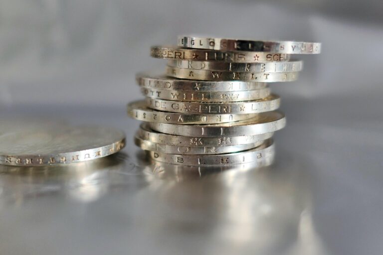 Monete d'argento Morgan: esempio di moneta straniera e valore numismatico.